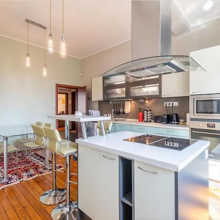 Charming 2Bdr Apartment In Historic Center With Parking Sofia Bagian luar foto