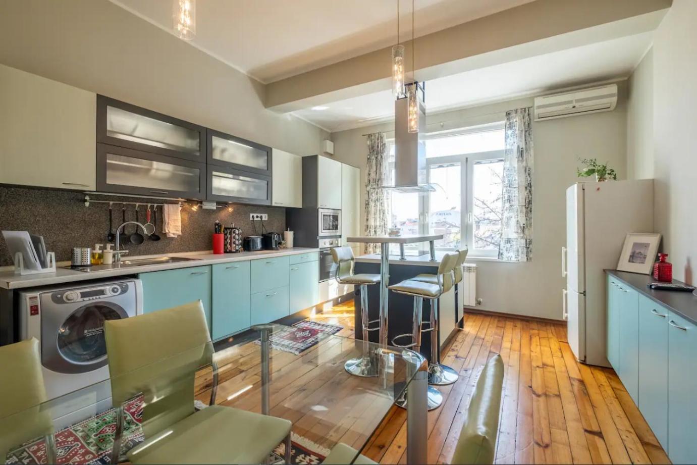 Charming 2Bdr Apartment In Historic Center With Parking Sofia Bagian luar foto
